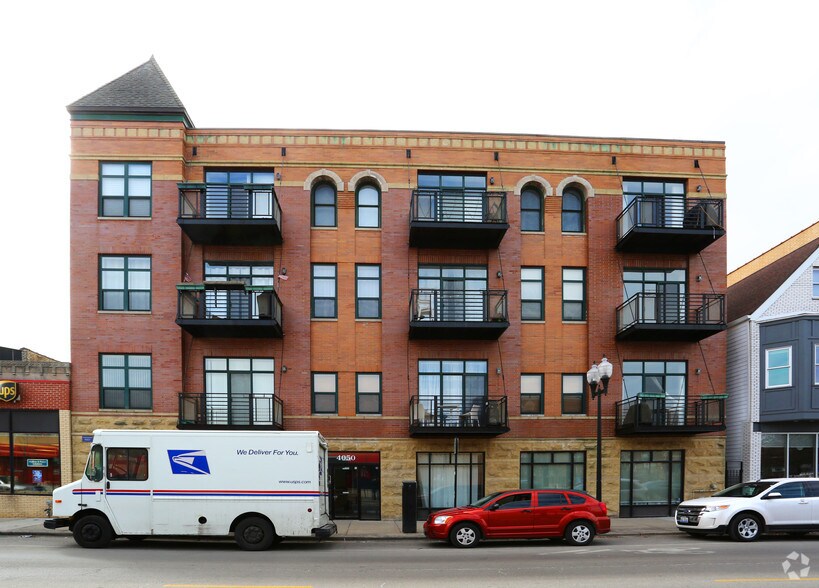 More Photos Of 4050 N Lincoln Ave, Chicago Apartments For Sale