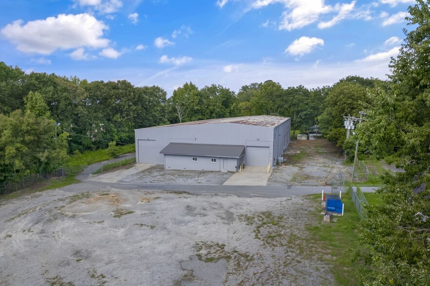 More Photos Of 200 Coe Rd, Anderson Warehouse For Lease