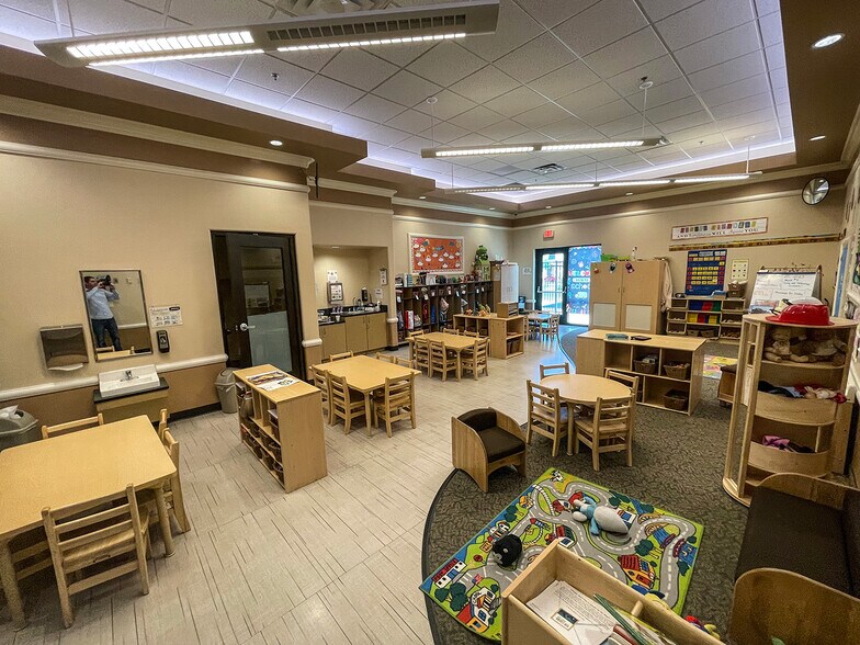 More Photos Of 2836 S Durango Dr, Las Vegas Daycare Center For Sale