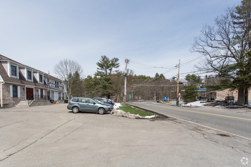 More Photos Of 636 Great Rd, Stow Office Residential For Lease