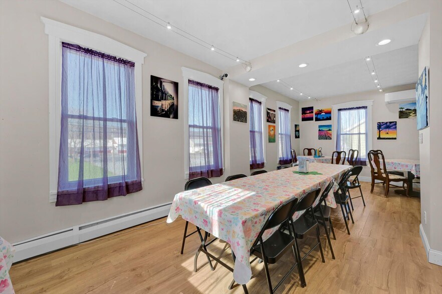 More Photos Of 9684 Old 22, Bethel Restaurant For Sale