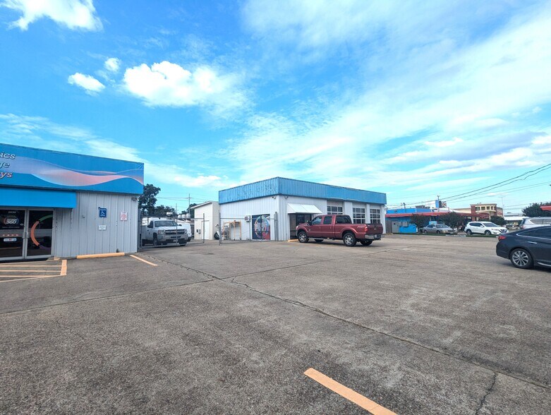 More Photos Of 3920 Phelan Blvd, Beaumont General Retail For Sale