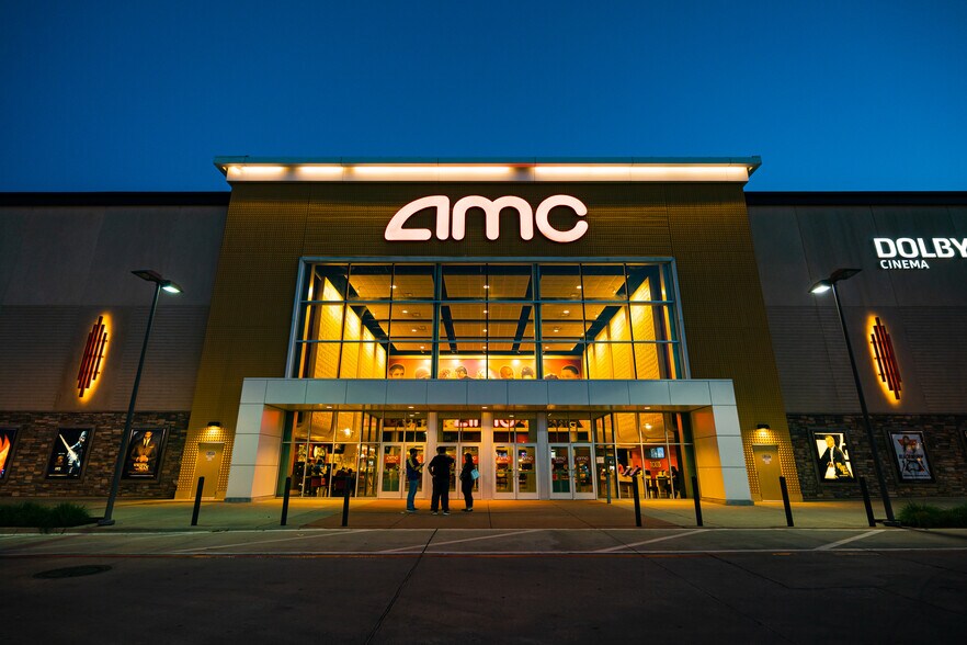 More Photos Of 5100 Belt Line Rd, Addison Unknown For Lease