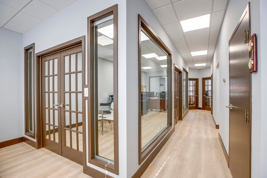 More Photos Of 7008 Little River Tpke, Annandale Medical For Sale