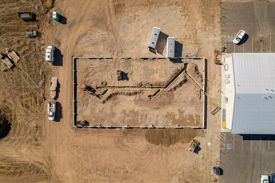 More Photos Of 3196 N Spitfire St, Idaho Falls Industrial For Lease