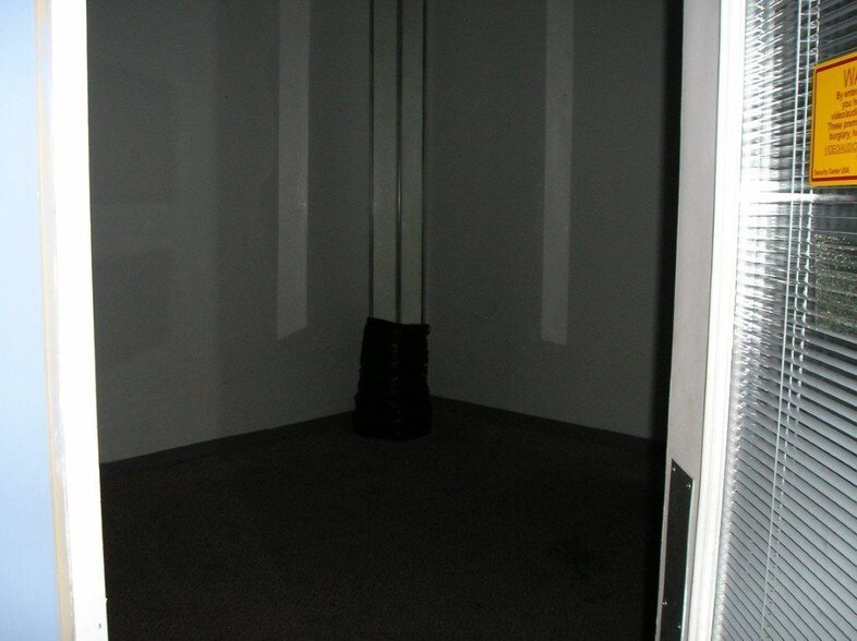 More Photos Of 325 E Merritt Island Cswy, Merritt Island Restaurant For Lease