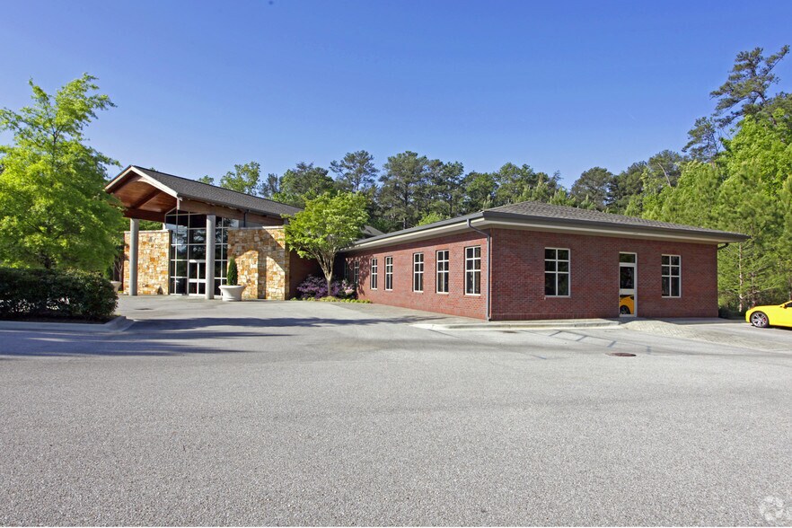 More Photos Of 4 Riverchase Rdg, Birmingham Office For Sale