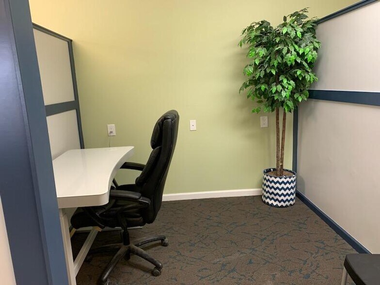 More Photos Of 223 W Wine Country Rd, Grandview Coworking Space