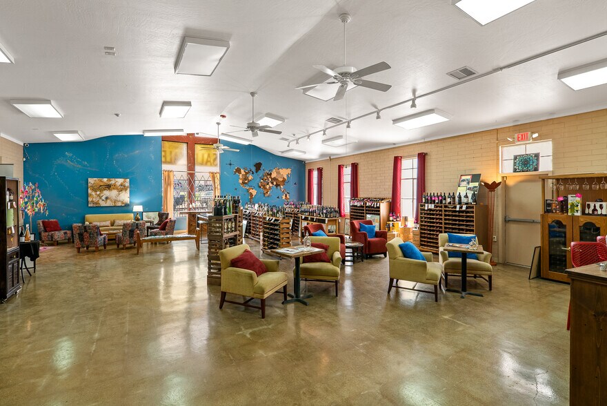 More Photos Of 102 E Pima St, Cottonwood Restaurant For Sale