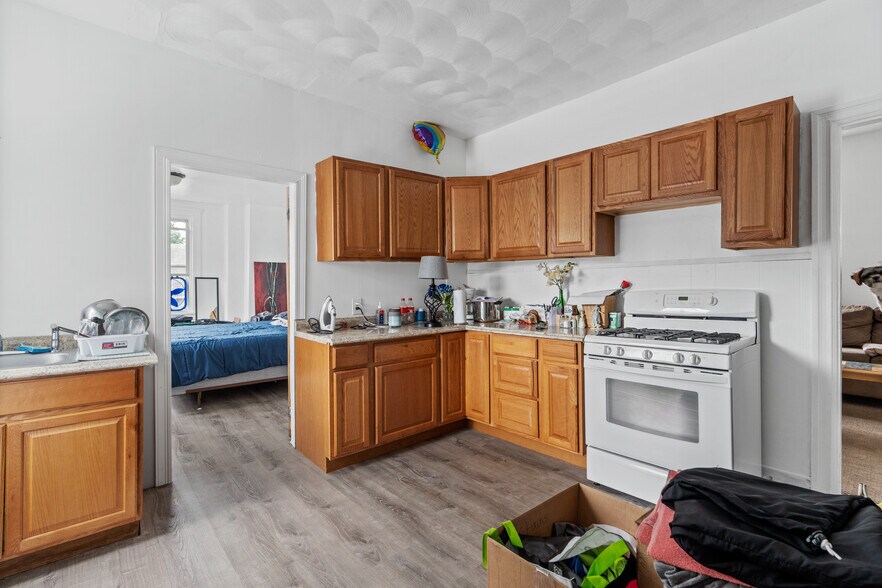 More Photos Of 635 637 Fall River Ave, Seekonk Apartments For Sale