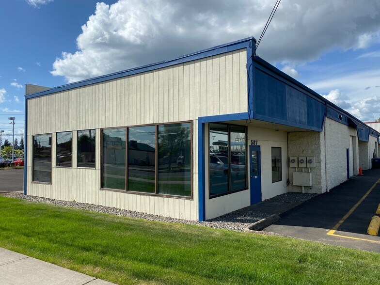 More Photos Of 587 SW Baseline St, Hillsboro Auto Repair For Lease