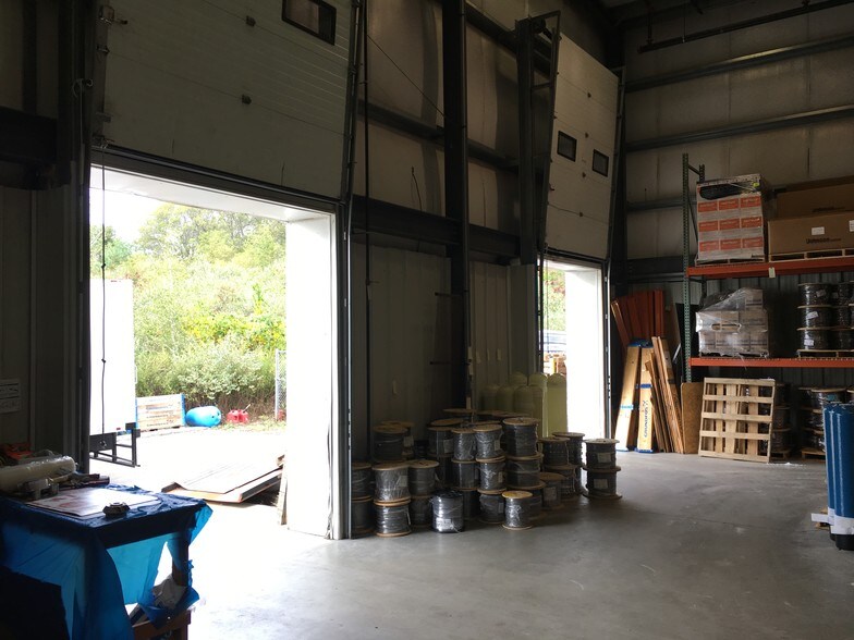 More Photos Of 90 Hayward St, Franklin Manufacturing For Lease