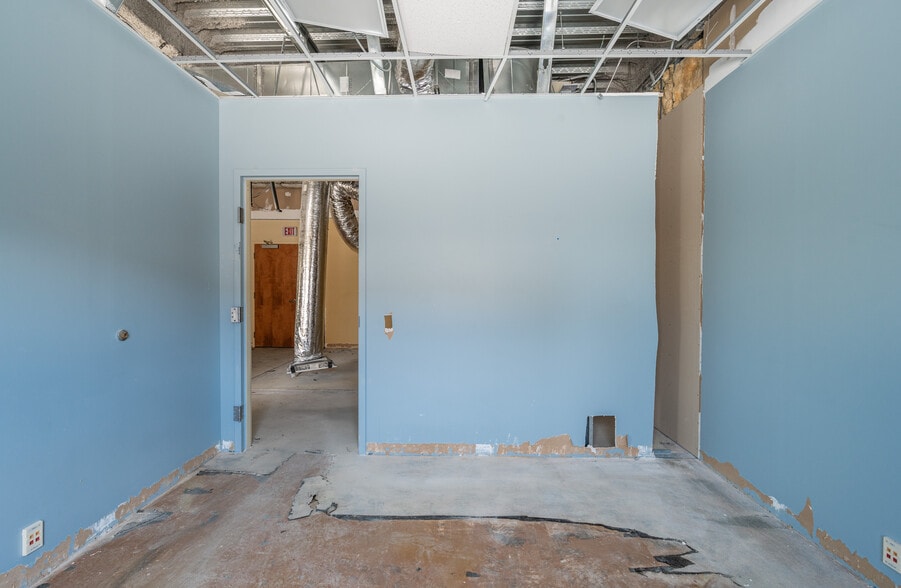More Photos Of 308 W Rosemary St, Chapel Hill Office For Lease