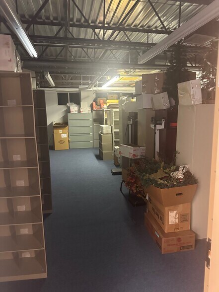 More Photos Of 175 Walnut St, Lockport Office For Lease