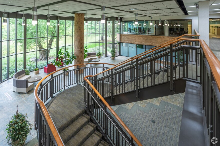 More Photos Of 315 E Eisenhower Pky, Ann Arbor Office For Lease