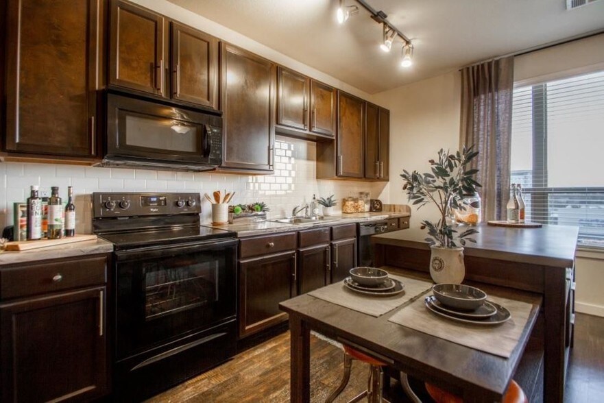 More Photos Of 410 S University Ave, Little Rock Apartments For Lease