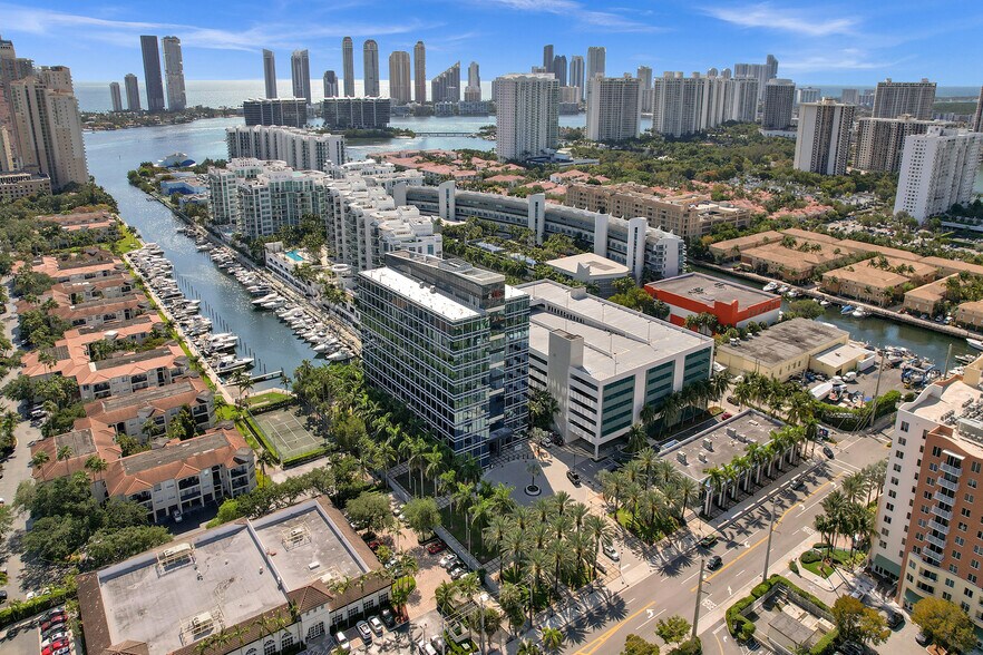 More Photos Of 18851 NE 29th Ave, Aventura Office For Lease