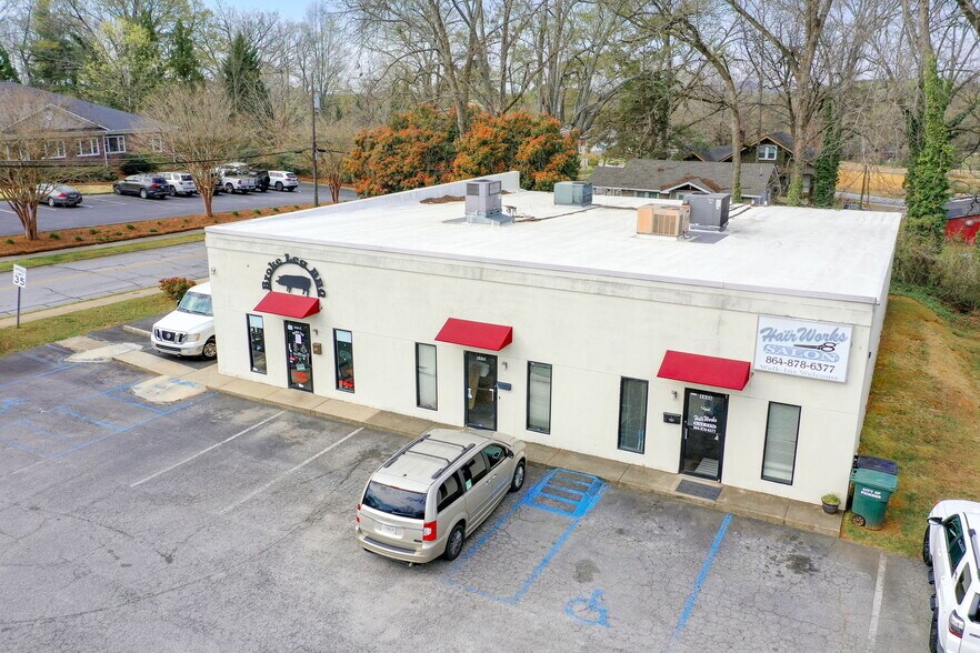 More Photos Of 444 Hampton Ave, Pickens Storefront Retail Office For Sale