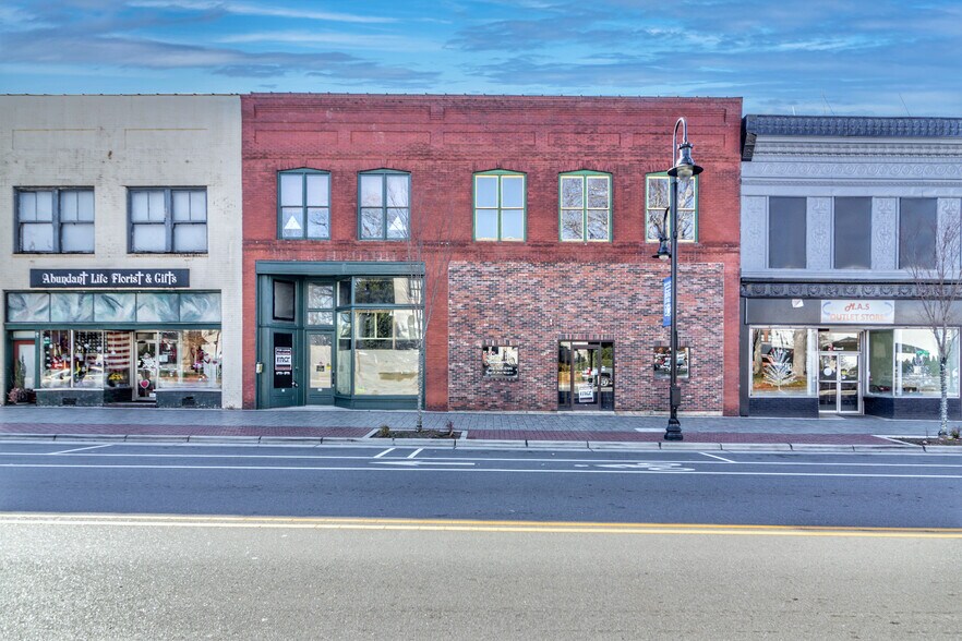 More Photos Of 21 E A St, Newton General Retail For Sale