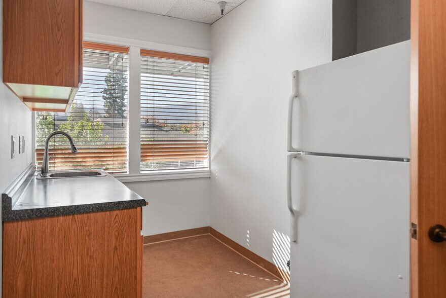 More Photos Of 289 S San Antonio Rd, Los Altos Office For Lease