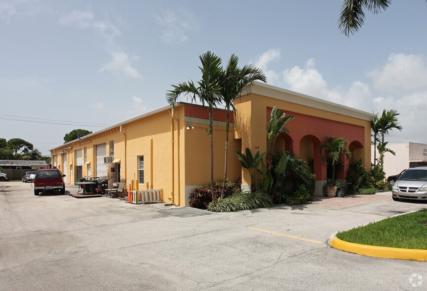 More Photos Of 140 NW 11th St, Boca Raton Warehouse For Lease