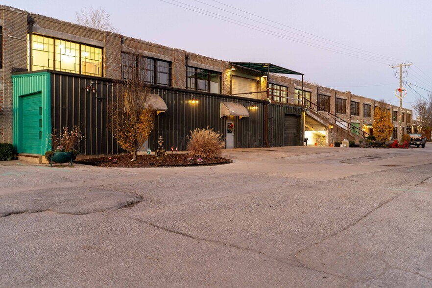 More Photos Of 3306 Charles Page Blvd, Tulsa Warehouse For Lease