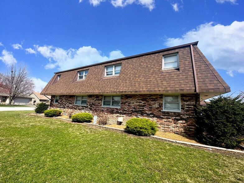 More Photos Of 150 Meadows Rd N, Bourbonnais Apartments For Sale