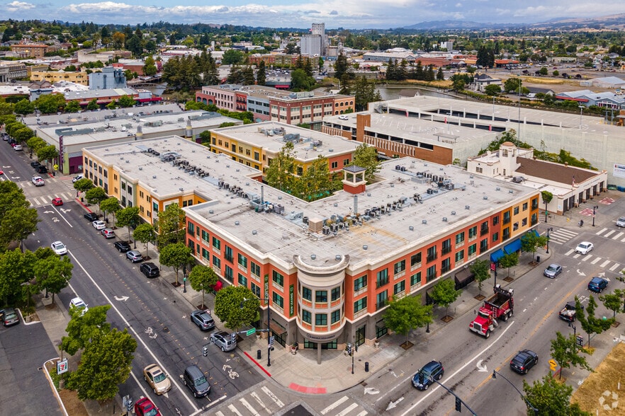 More Photos Of 151 Petaluma Blvd S, Petaluma Apartments For Lease