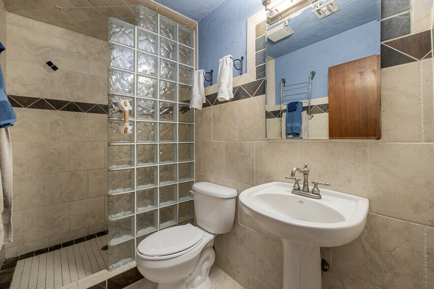 More Photos Of 504 Milwaukee St, Lomira Flex For Sale