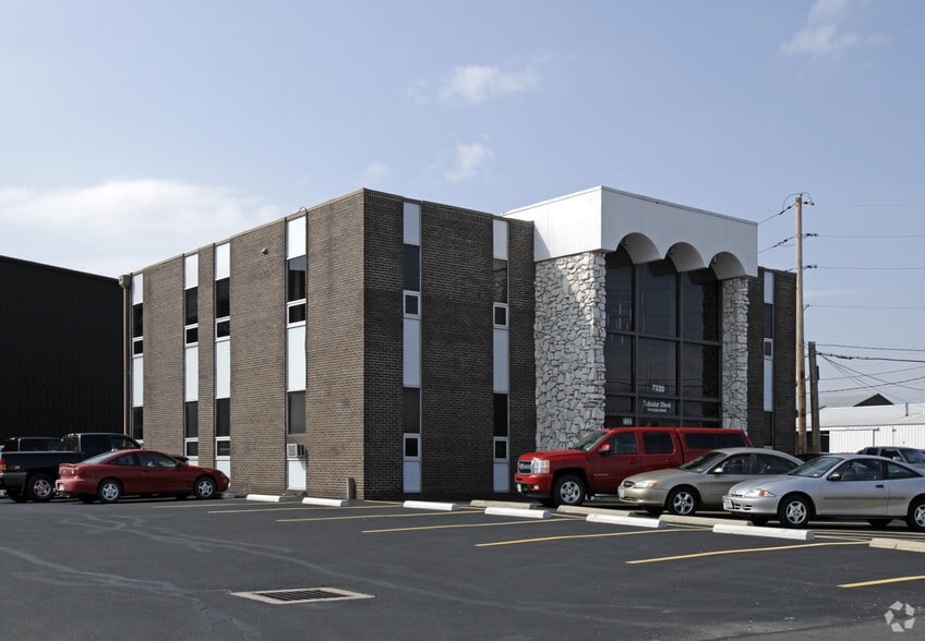 More Photos Of , Hazelwood Unknown For Sale