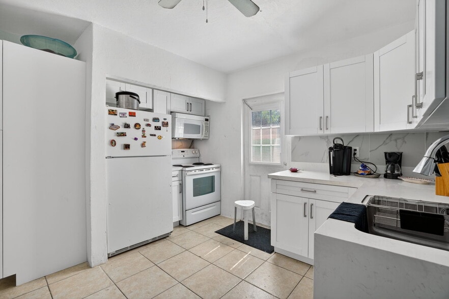 More Photos Of 5925 SW 64th St, South Miami Multifamily For Sale