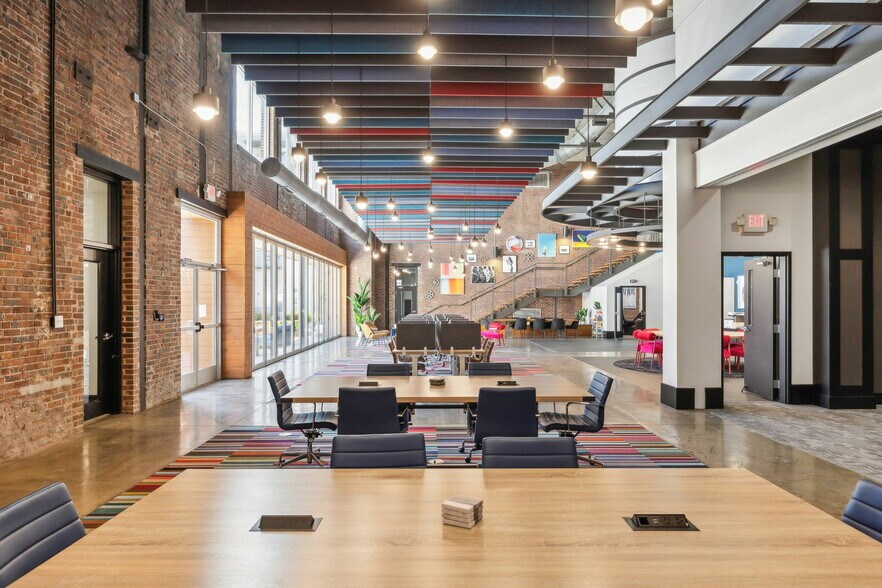 More Photos Of 2600 8th Ave S, Nashville Coworking Space