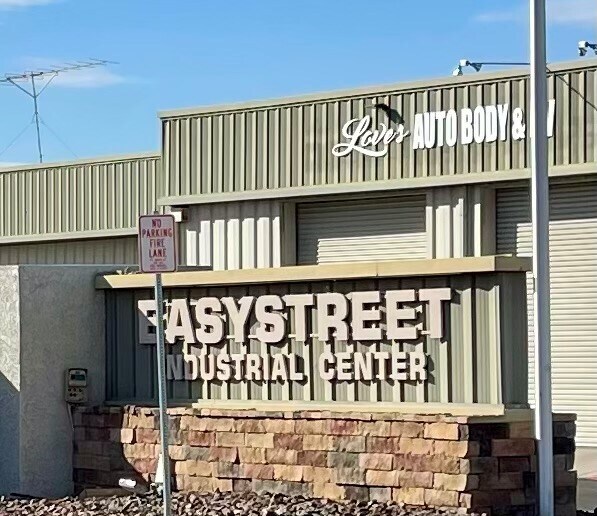 More Photos Of 1600 Acoma Blvd W, Lake Havasu City Warehouse For Lease