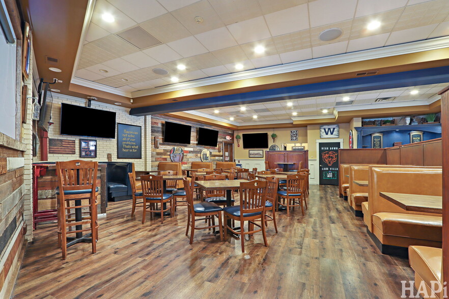 More Photos Of 10 W Grand Ave, Lake Villa Restaurant For Sale