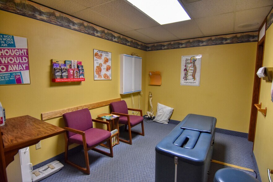 More Photos Of 1822 S Main St, Rice Lake Office Residential For Sale