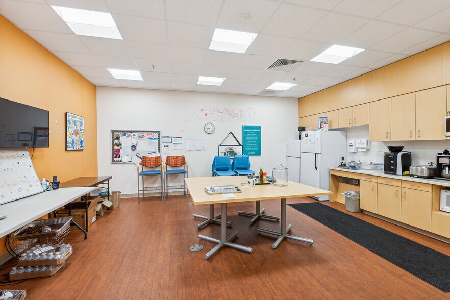 More Photos Of 1676 E Lancaster Ave, Paoli Freestanding For Sale