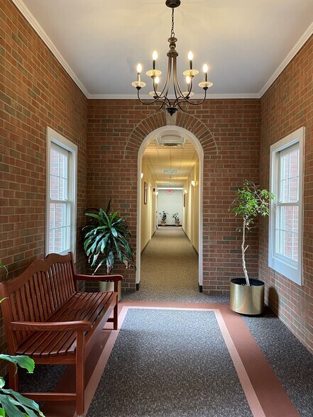 More Photos Of 13170 Ravenna Rd, Chardon Medical For Lease