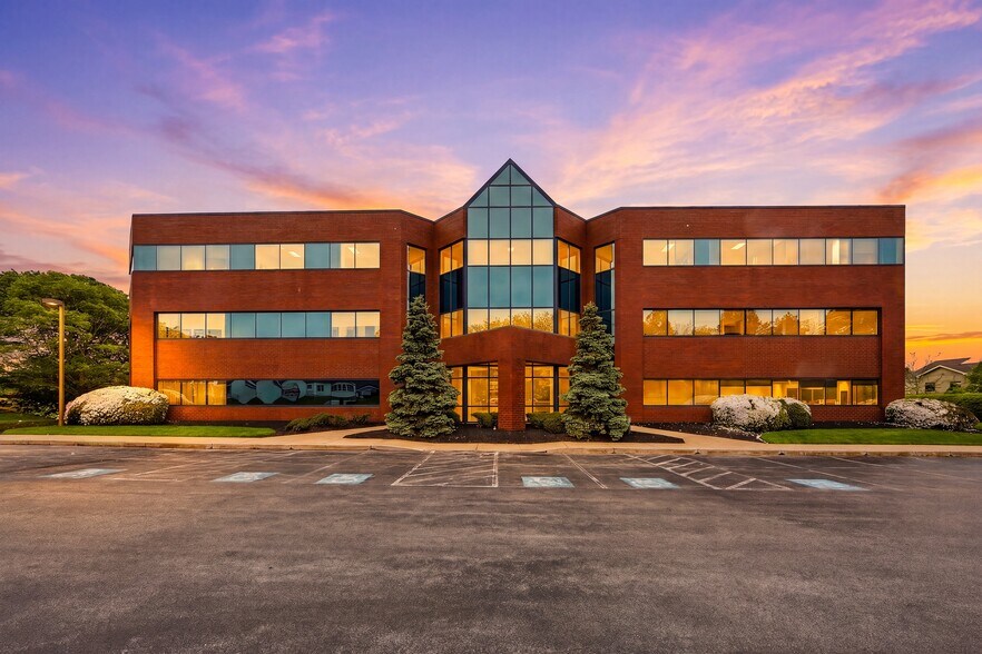 More Photos Of 470 John Young Way, Exton Unknown For Lease