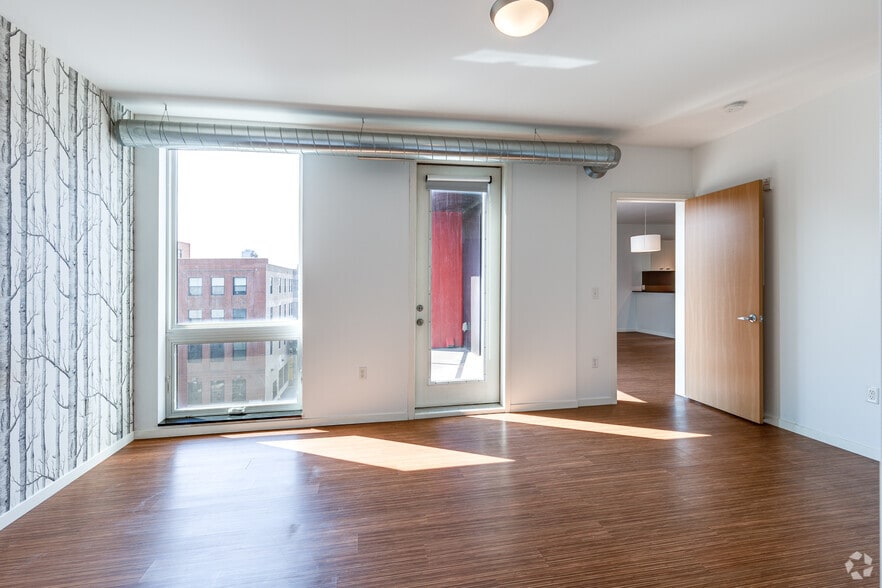 More Photos Of 915 Washington Ave N, Minneapolis Apartments For Lease