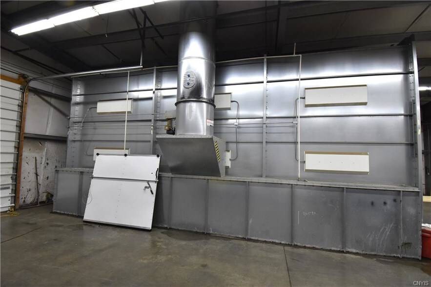 More Photos Of 31 Madison Blvd, Canastota Manufacturing For Lease