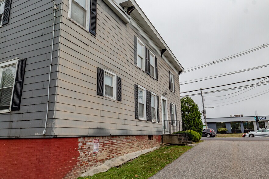 More Photos Of 1385 Congress St, Portland Office For Sale