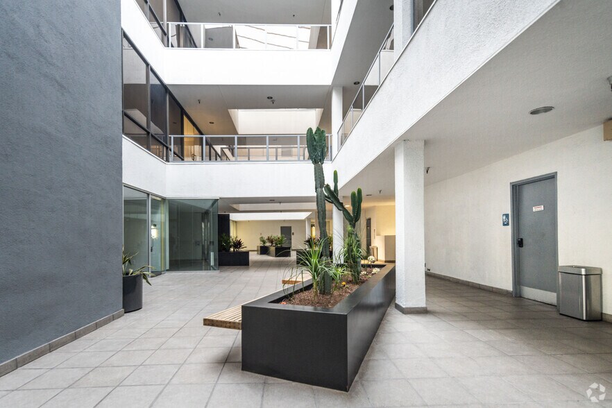 More Photos Of 5155 W Rosecrans Ave, Hawthorne Loft Creative Space For Sale