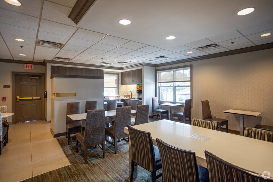 More Photos Of 1308 Freedom Rd, Cranberry Township Hotel For Sale