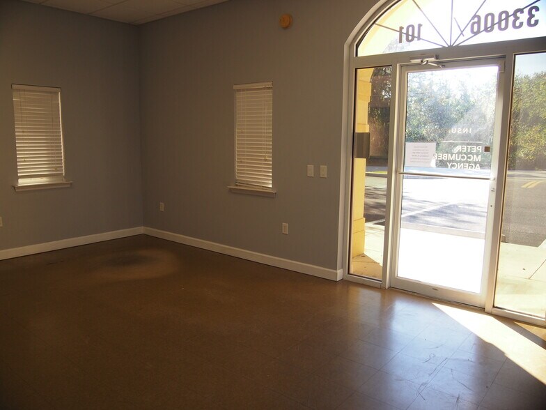 More Photos Of 33006 Professional Dr, Leesburg Medical For Lease