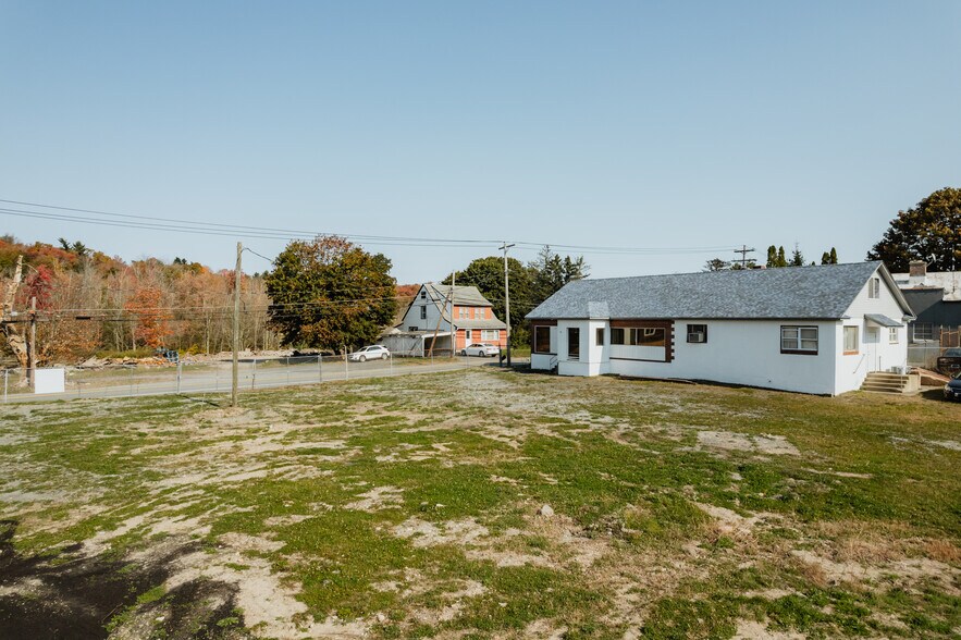 More Photos Of 82 Cold Spring Rd, Monticello Loft Creative Space For Sale