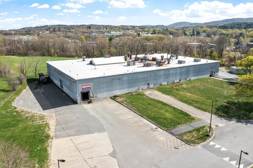 More Photos Of 139 Intervale Rd, Fitchburg Manufacturing For Sale