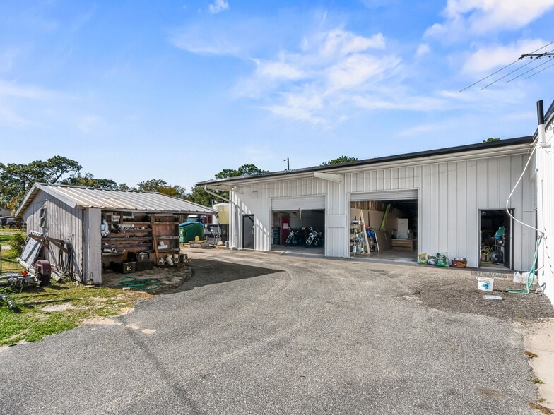 More Photos Of 9594 SE Maricamp Rd, Ocala Auto Repair For Sale