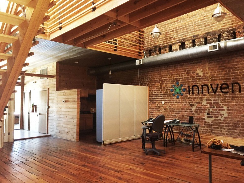More Photos Of 714 Gay, Knoxville General Retail For Lease