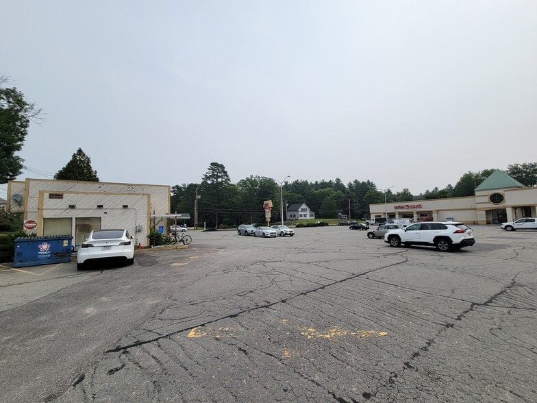 More Photos Of 222 Main St, Townsend Storefront For Sale