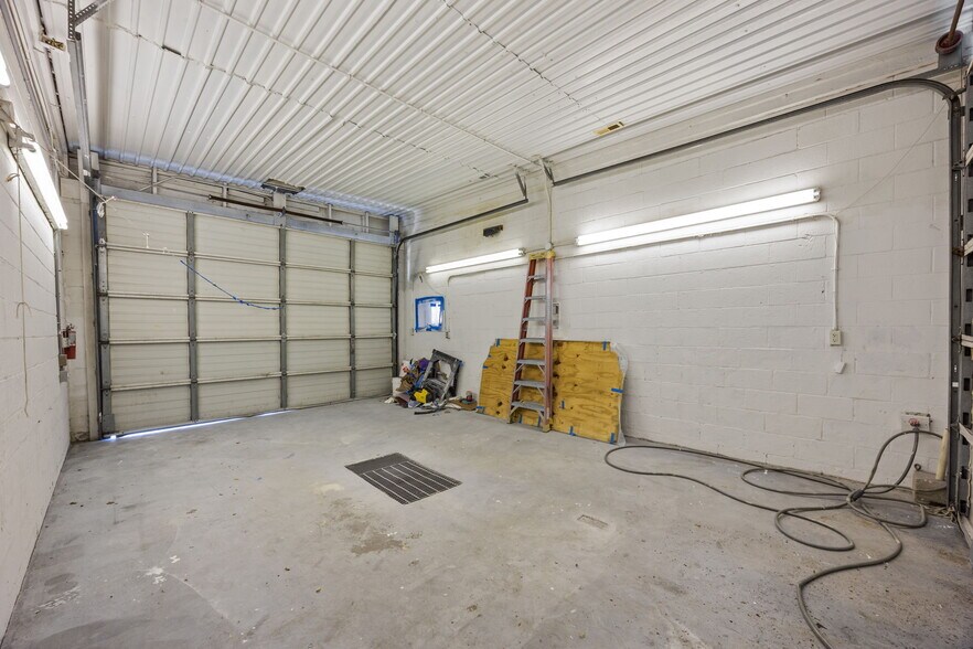 More Photos Of 508 E Main St, Havelock Carwash For Sale